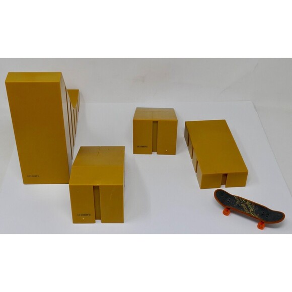 Tech Deck Paul Rodriguez Skatelab Ramps with Tony Hawk Circuit Board - Picture 10 of 14